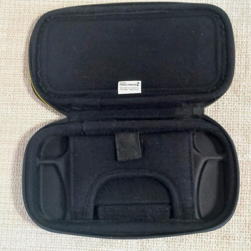 Nintendo Switch Carrying Case Traveler Deluxe Super Mario Maker 2 - Picture 6 of 10